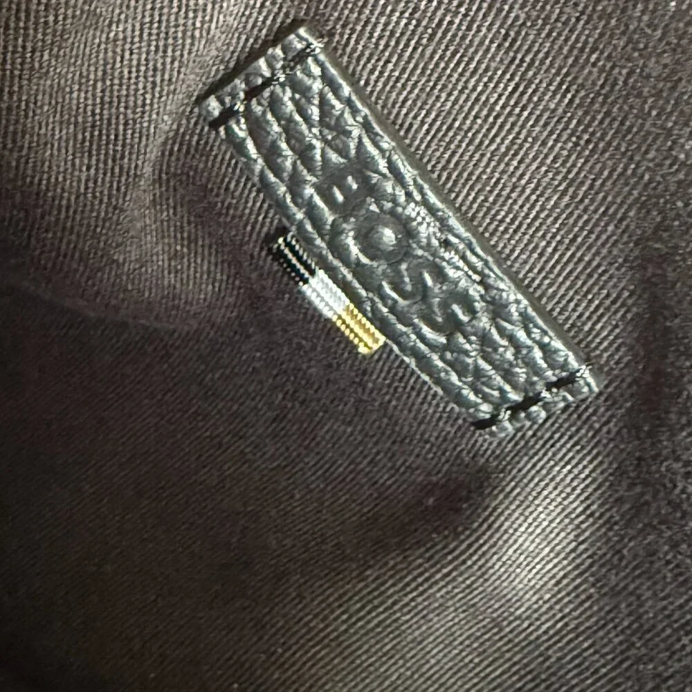 HUGO BOSS Morval All Leather Zip‎ Env_O Bag 50517985 Black